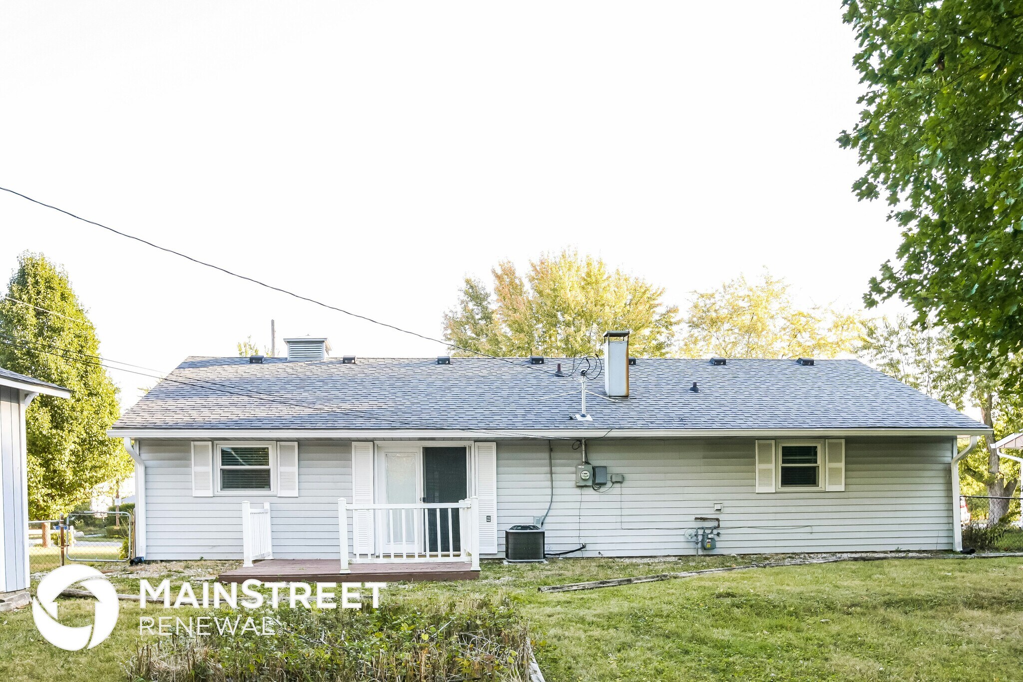 Building Photo - 8605 Catalina Dr