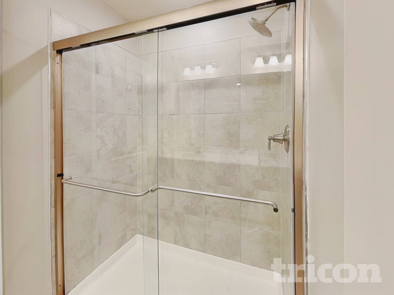 Building Photo - 1112 Gemfor St