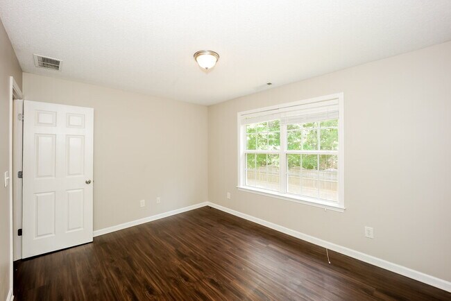 Building Photo - 26 Kentucky Ave