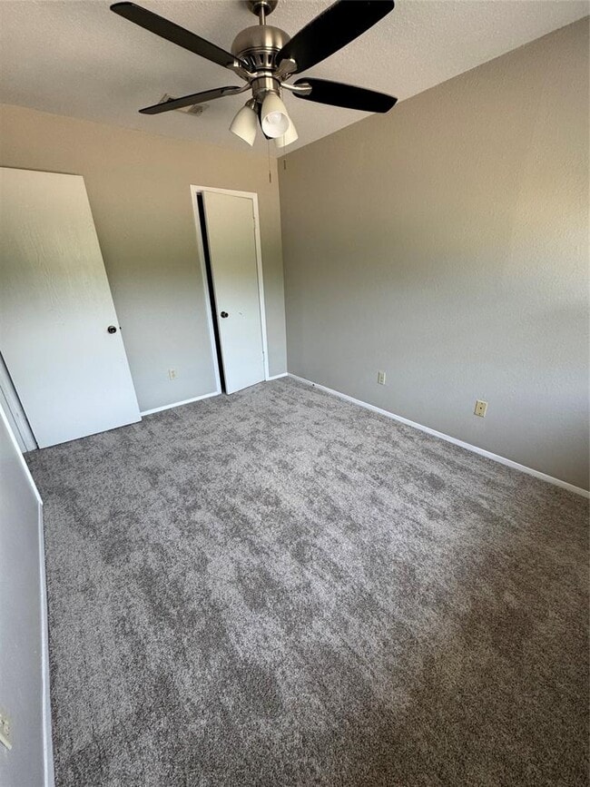 Building Photo - 9100 Mountain Ridge Dr