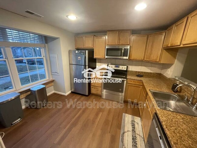 Building Photo - 1331 Stockett Square