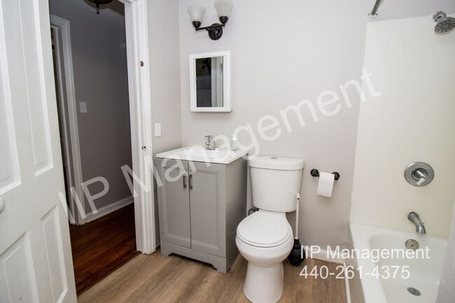 Building Photo - 5179 Homewood Ave