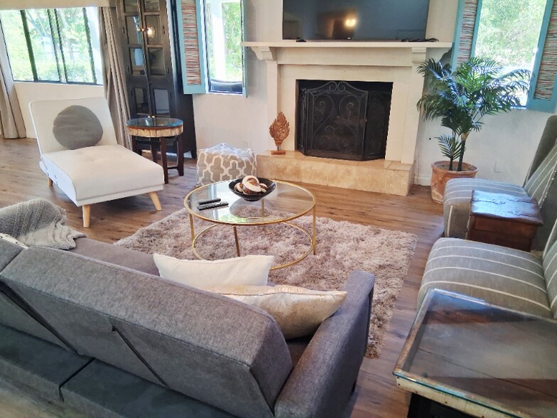 Building Photo - 1412 El Nido Dr