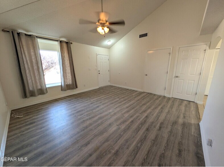 Building Photo - 11740 Autumn Wheat Dr