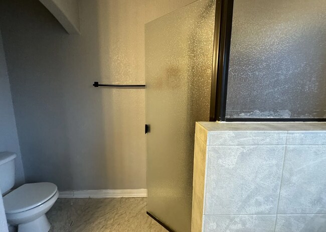 Building Photo - 9334 Ingleton