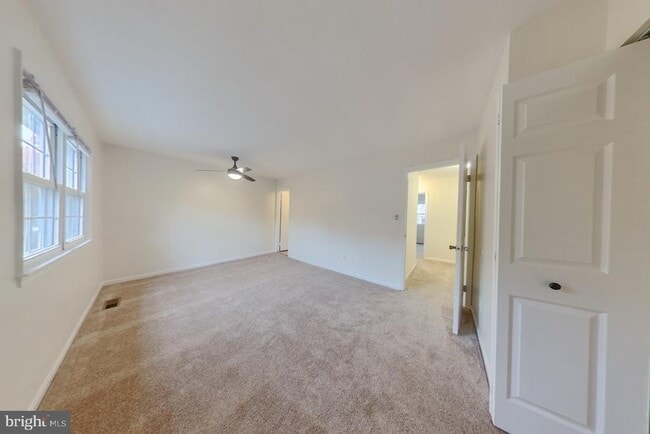 Building Photo - 4939 McFarland Dr