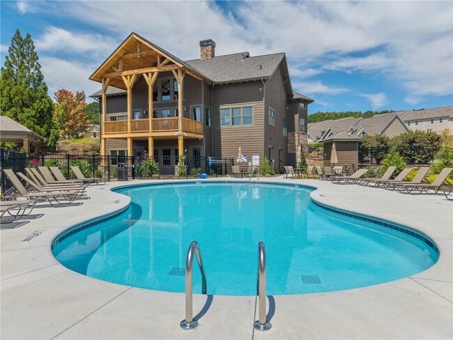 Building Photo - 211 Stoneybrook Dr