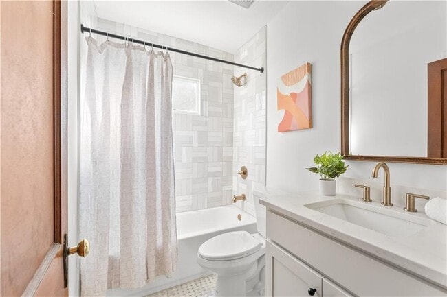 Building Photo - 845 Ormewood Terrace SE