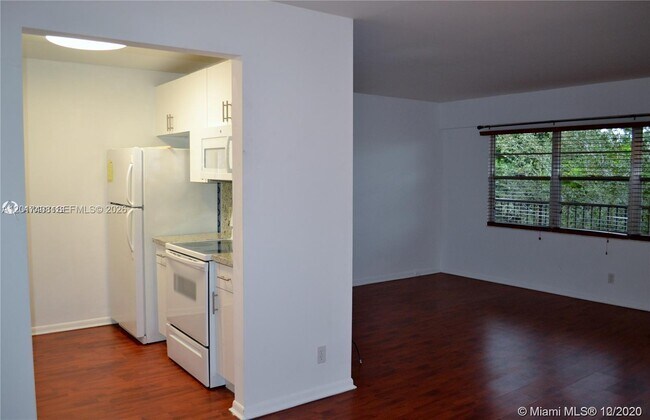 Building Photo - 101 SW 132nd Way