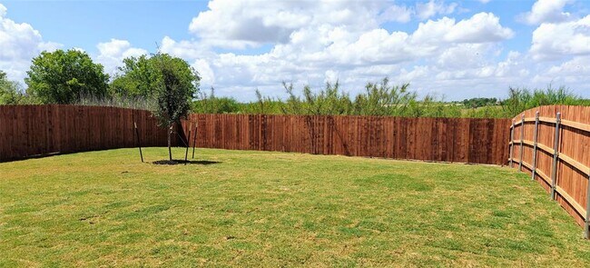 Building Photo - 1417 Purple Martin Dr