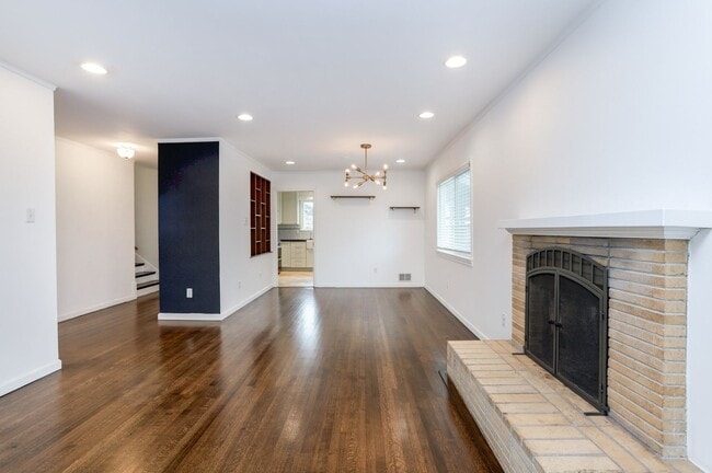 Building Photo - Extensively remodeled 4 Bed / 3 Bath home in South San Francisco. YouTube tour!