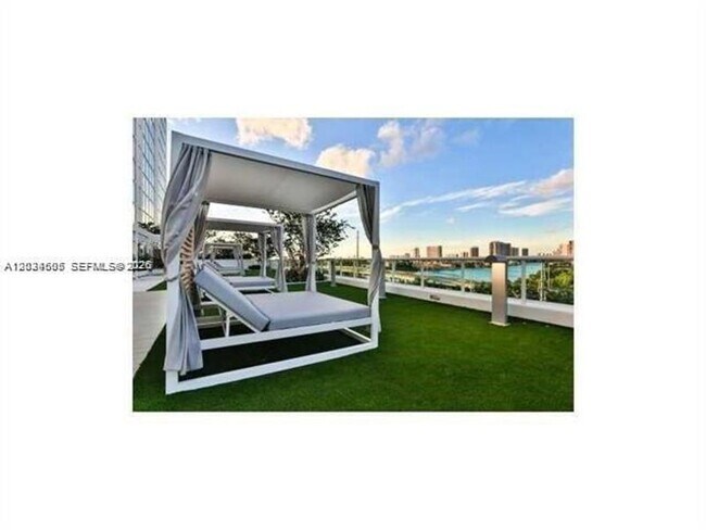 Building Photo - 400 Sunny Isles Blvd