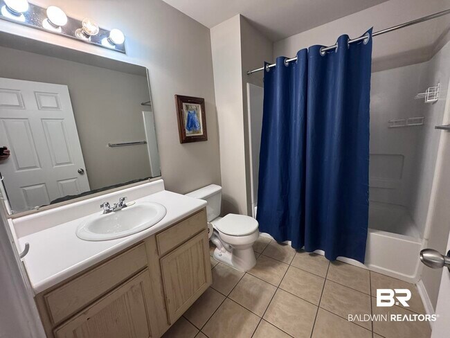 Building Photo - 1517 Regency Rd