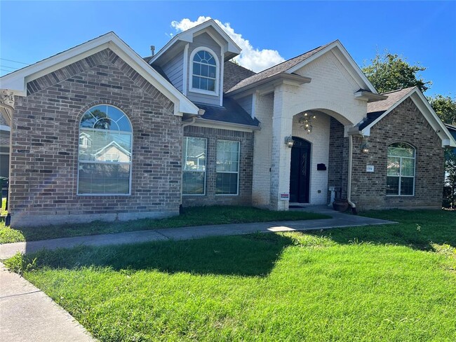 Primary Photo - 13354 Knollcrest St