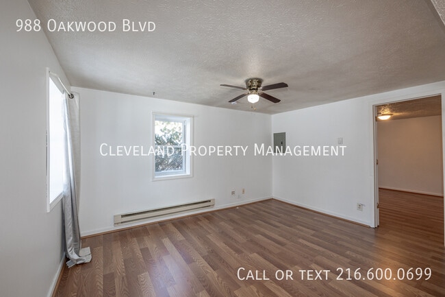 Building Photo - 988 Oakwood Blvd