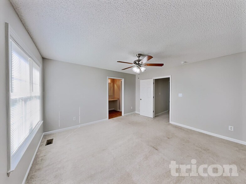 Building Photo - 149 Cambridge Elm Dr