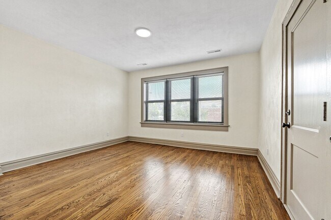 Building Photo - 3805 S Kingshighway Blvd