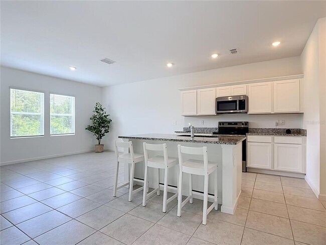Building Photo - 2542 Grey Hawk Dr