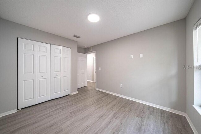 Building Photo - 2025 Peaceful Palm St