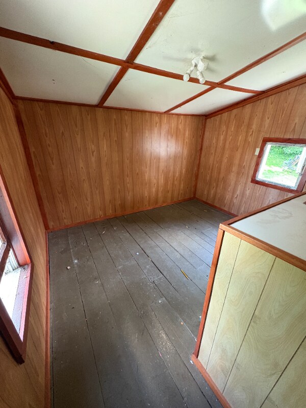 Building Photo - 578 Rockingham St