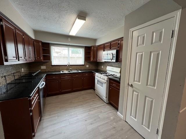 Building Photo - 1706 Oakwell Ln