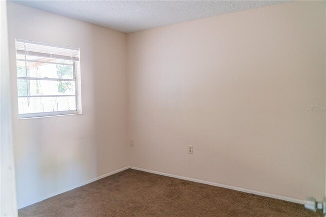 Building Photo - 15115 Omaha St