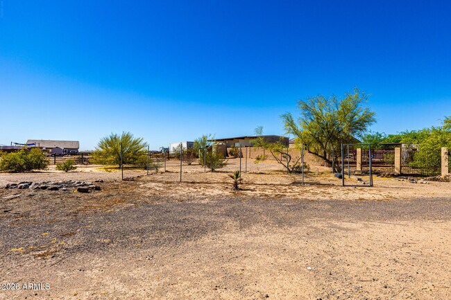 Building Photo - 15225 W Frontier Dr