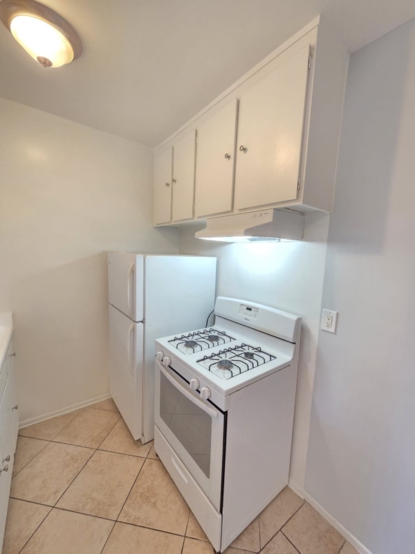 Building Photo - 4660 Kester Ave