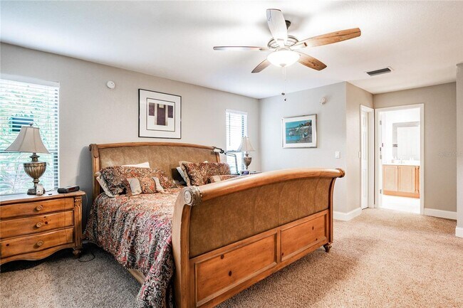 Building Photo - 3 bedroom 3 bath executive home in Imperia...