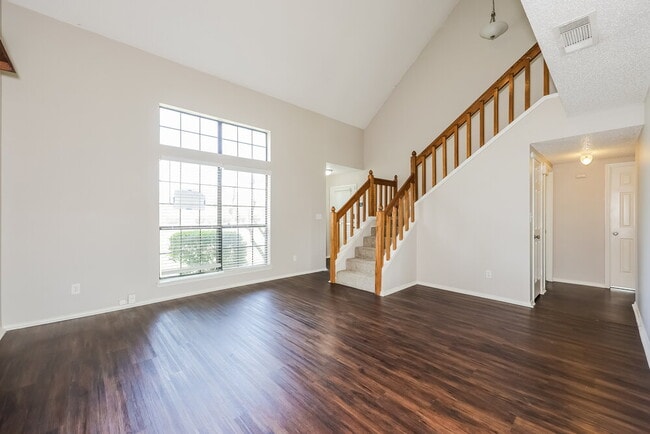 Building Photo - 1824 Island View Dr
