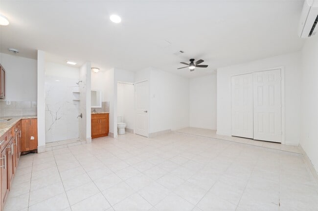 Building Photo - 11222 Sandstone St