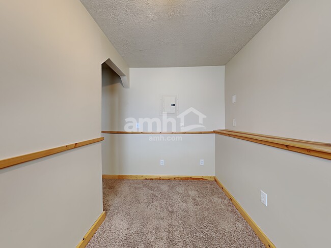 Building Photo - 3795 W 850 S