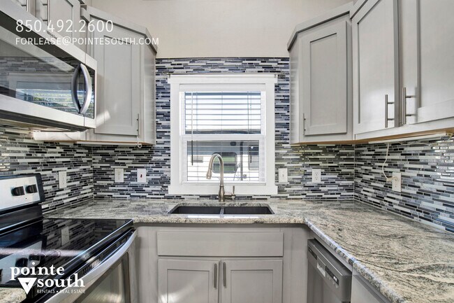 Building Photo - 12609 Bluegrass Loop