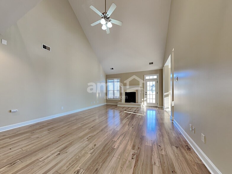 Building Photo - 4006 Key Thatch Ct
