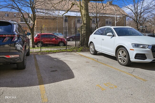 Building Photo - 4545 S Drexel Blvd