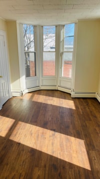 Building Photo - 80 Main St