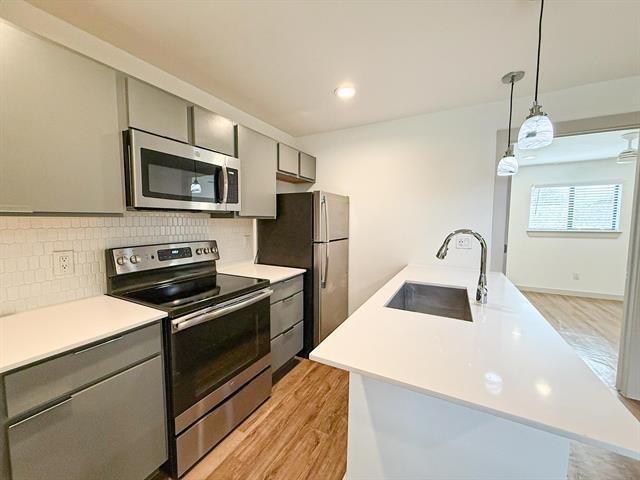 Building Photo - 4526 Munger Ave