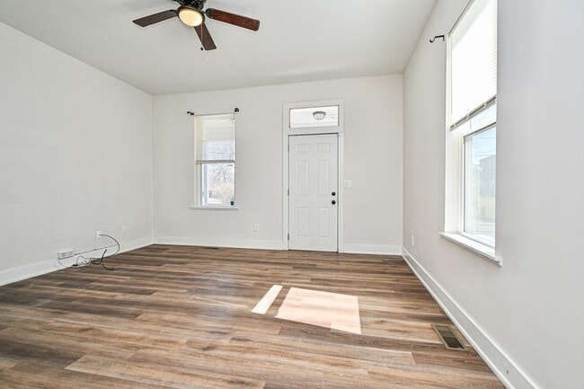 Building Photo - 4151 Chambers St