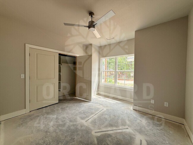 Building Photo - Bella Vista Single-Family Home- 2 Bed/ 2 Bath- Well-Designed Hazelwood Plan