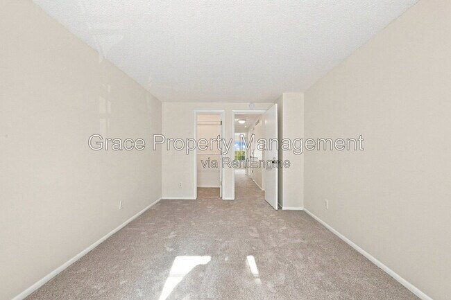 Building Photo - 2881 W Long Dr