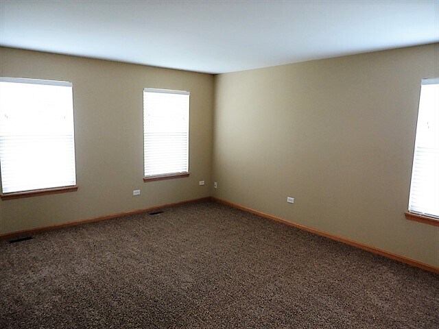 Building Photo - 1757 Ivy Ln