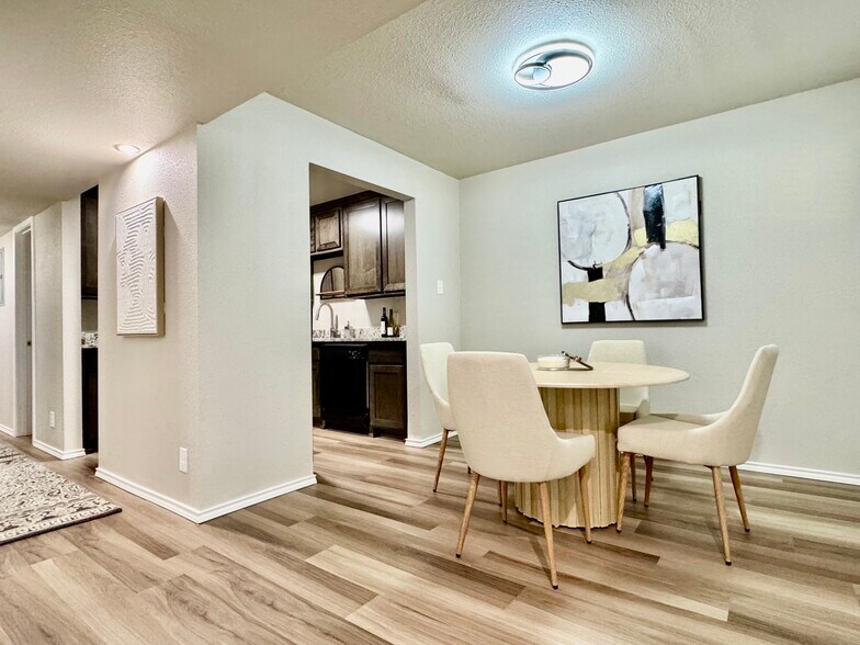 Two Bedroom, Two Bathroom Dining Room - Midtown Apartments