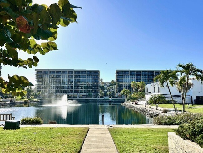 Building Photo - 2026 BEACH RENTAL- 2/2 Condo WITH PRIVATE ENTRY - BEACH PLACE - STEPS THE BEACH!!