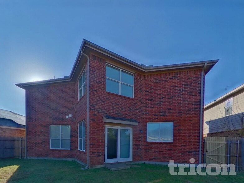 Building Photo - 5020 Caraway Dr