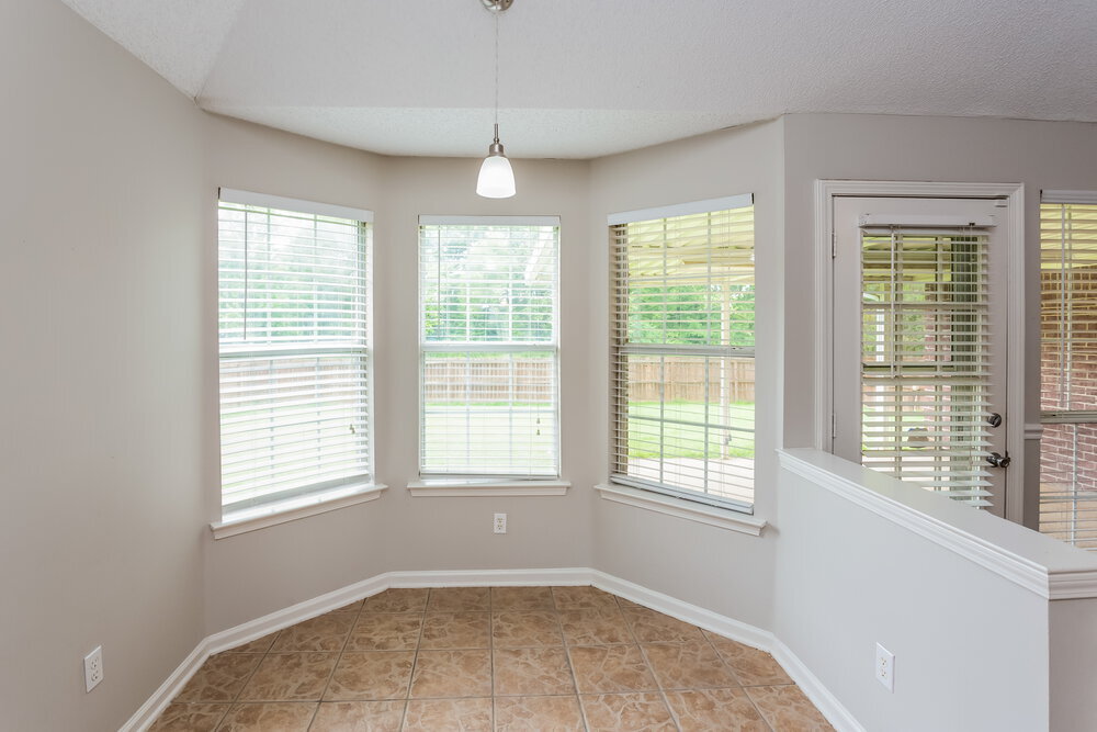 Building Photo - 7141 Creekside Dr