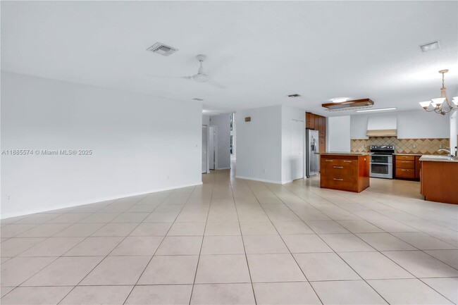 Building Photo - 3224 SW 175th Ave