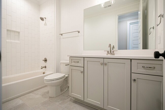 Building Photo - 3013 Long Br Cir