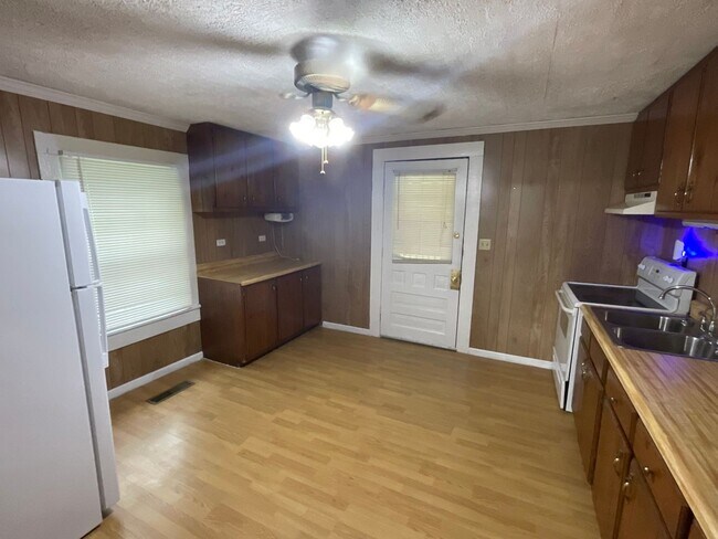Building Photo - Goose Nest Properties-4501/4511 Martha Berry Hwy