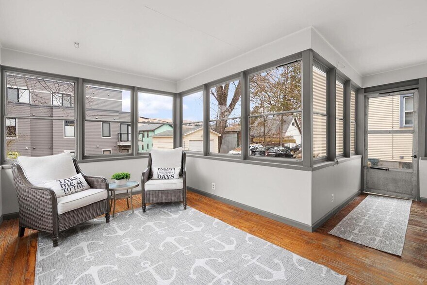 Building Photo - 820 Jenifer St