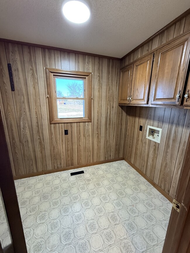 Building Photo - 23850 TN-22